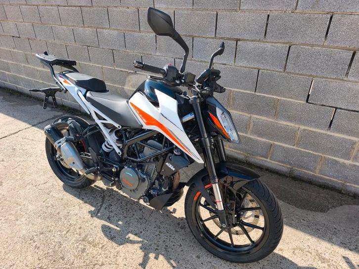 KTM Duke 390 licht beschadigd, Motoren, Motoren | KTM, Bedrijf, Naked bike, 12 t/m 35 kW, Ophalen