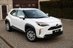 Toyota Yaris Cross AUTOMAAT*ACHTERRUITRIJCAMERA*BENZINE/HYBR, Auto's, Stof, 4 cilinders, 1210 kg, Wit