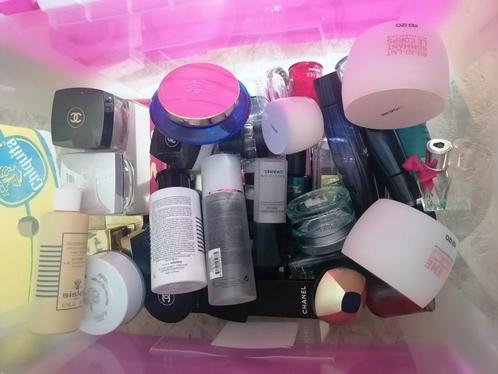 Lot lege flesjes, Handtassen en Accessoires, Uiterlijk | Cosmetica en Make-up, Gebruikt, Roze, Ophalen
