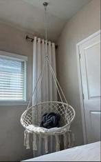 Chaise suspendue au plafond, Enlèvement, Comme neuf