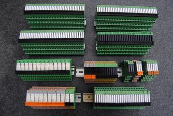 230 Phoenix Contact relais 24 volt+voeding.(te koop als lot beschikbaar voor biedingen