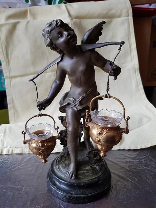 Angelot porteur d'eau - sculpture bronze sur socle en marbre, Antiquités & Art, Antiquités | Bronze & Cuivre, Bronze, Enlèvement ou Envoi