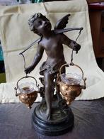 Angelot porteur d'eau - sculpture bronze sur socle en marbre, Bronze, Enlèvement ou Envoi