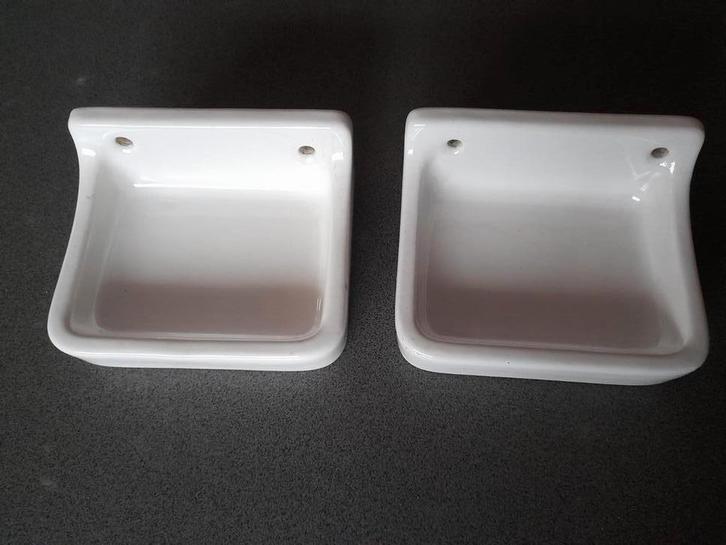 vintage porseleinen zeepbakjes WARNETON, Antiquités & Art, Antiquités | Céramique & Poterie, Enlèvement