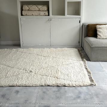 Berber Vloerkleed 255x155cm 100% scheerwol Marokkaans tapijt beschikbaar voor biedingen