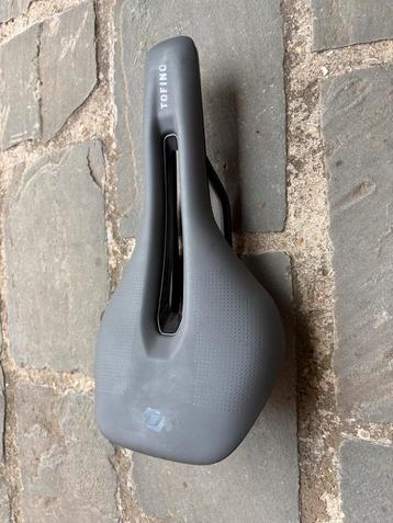 Syncros Tofino R1.5 cut out zadel (135mm) beschikbaar voor biedingen
