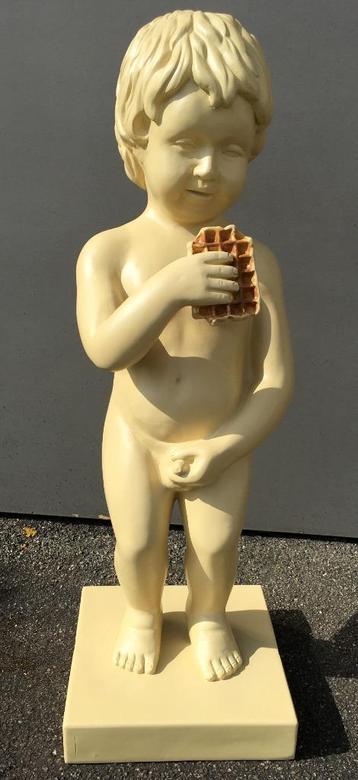 Manneken Pis reclame Beeld  met Belgische Wafel  beschikbaar voor biedingen