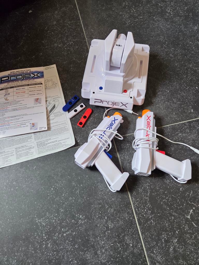 Projex arcade laser shooting game, Ophalen