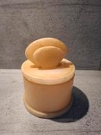 Albasten potje met dekseltje, Ophalen, Gebruikt