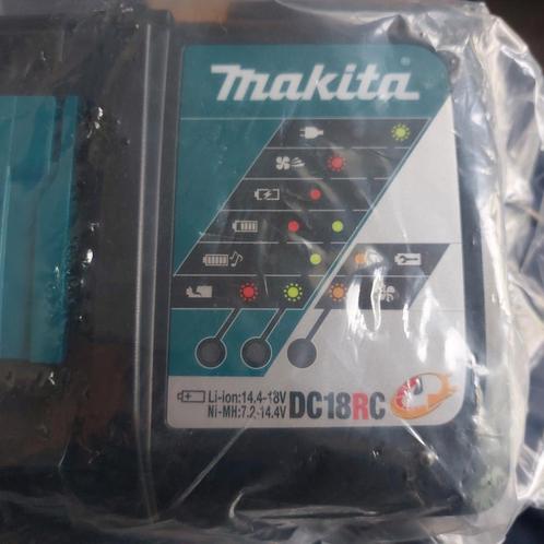 Makita DC18RC Snellader 7,2-18V, Doe-het-zelf en Bouw, Gereedschap | Machine-onderdelen en Toebehoren, Nieuw, Ophalen