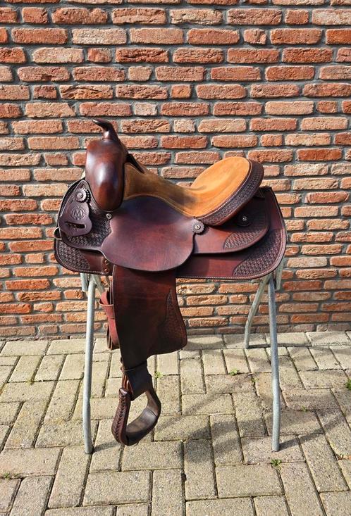 Schitterend Montana westernzadel, Dieren en Toebehoren, Paarden en Pony's | Hoofdstellen en Tuigage, Zo goed als nieuw, Western