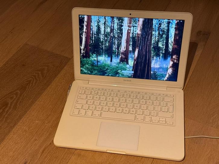 Apple MacBook "Core 2 Duo" 2.26 13" (Uni/Late 09), Informatique & Logiciels, Apple Macbooks, Utilisé, MacBook, 13 pouces, 2 à 3 Ghz