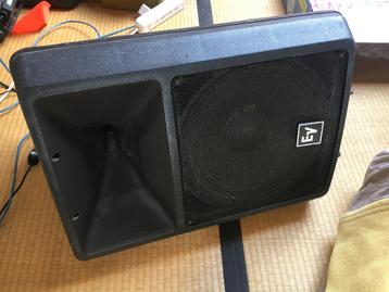 2 Electro-voice Sx300-luidsprekers beschikbaar voor biedingen