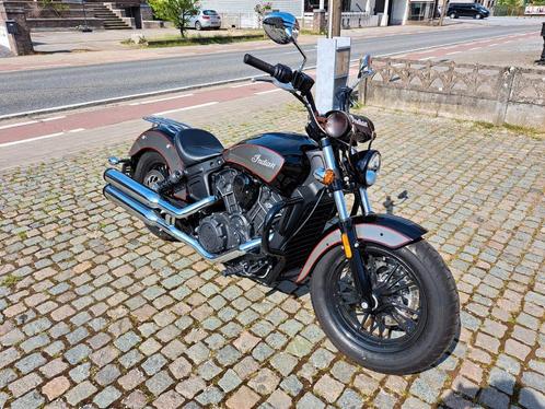 Indian Scout Sixty als Nieuw, Motoren, Motoren | Overige merken, Particulier, Chopper, meer dan 35 kW, 2 cilinders, Motorrijbewijs A