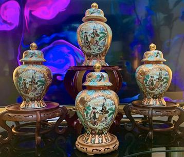 4 JARS AWESOME  MOTIFS MADE BY  ARTISTS SPECIAL COLORS beschikbaar voor biedingen