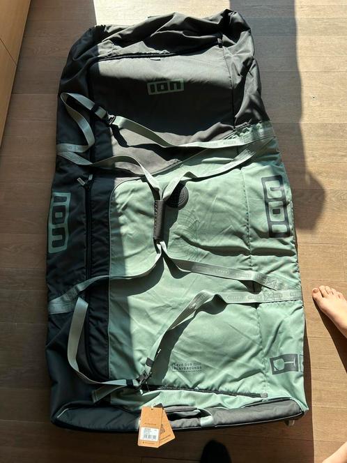 Wing core bag, Handtassen en Accessoires, Tassen | Reistassen en Weekendtassen, Zo goed als nieuw, Ophalen