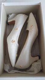 Trouwschoenen Ivory Cotton Maat 37, Nieuw, Beige, Ophalen of Verzenden, Schoenen met lage hakken