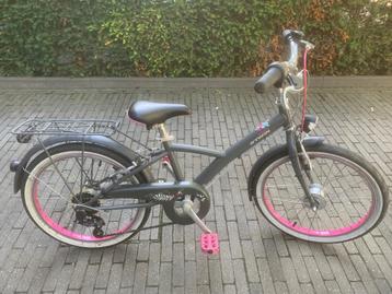 Btwin mistigirl 20 inch in zeer goede staat!!! beschikbaar voor biedingen