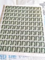 Twee Hitler-postzegelvellen van elk honderd postzegels, Ophalen of Verzenden