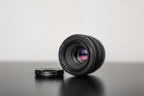 Canon EF 50mm 1.8 STM, Audio, Tv en Foto, Foto | Lenzen en Objectieven, Zo goed als nieuw, Standaardlens, Ophalen