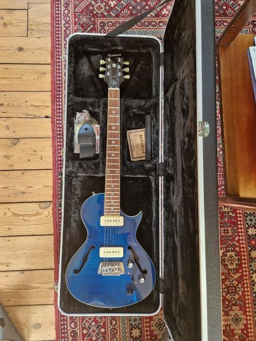 Epiphone Blueshawk Deluxe (Midnight Sapphire) & flight case, Muziek en Instrumenten, Snaarinstrumenten | Gitaren | Elektrisch