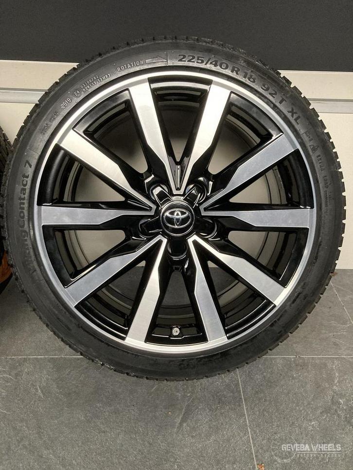 18” Originele Toyota Corolla XII E210 velgen + winterbanden, Auto-onderdelen, Banden en Velgen, Banden en Velgen, Winterbanden