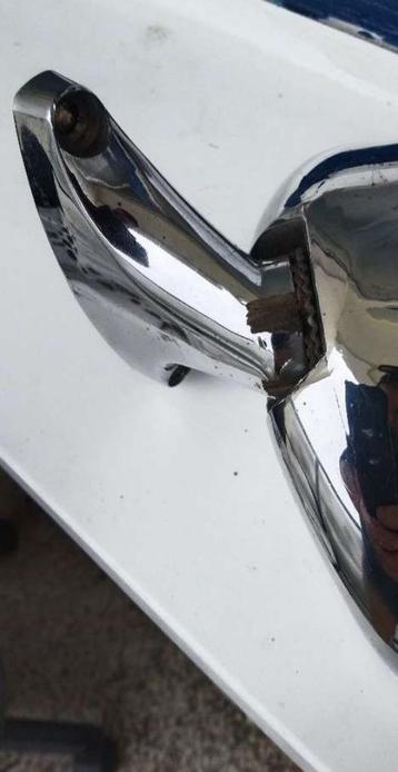 Left rearview mirror beschikbaar voor biedingen