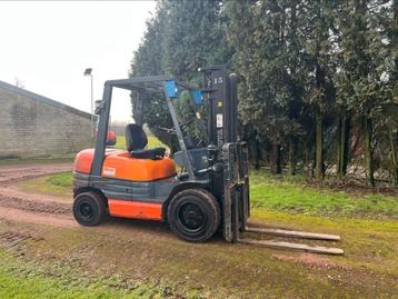 Toyota 6FDF30 Heftruck 3000kg Diesel beschikbaar voor biedingen
