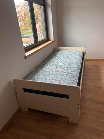 1 persoonsbed beschikbaar voor biedingen