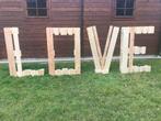 LOVE MARIAGE en palette bois, Kleding | Dames, Trouwkleding en Trouwaccessoires, Ophalen, Gedragen, Bruin, Accessoires