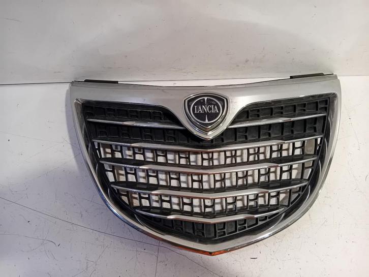 GRILLE Lancia Ypsilon (312) (01-2011/08-2018) (735486969), Auto-onderdelen, Carrosserie, Lancia, Gebruikt