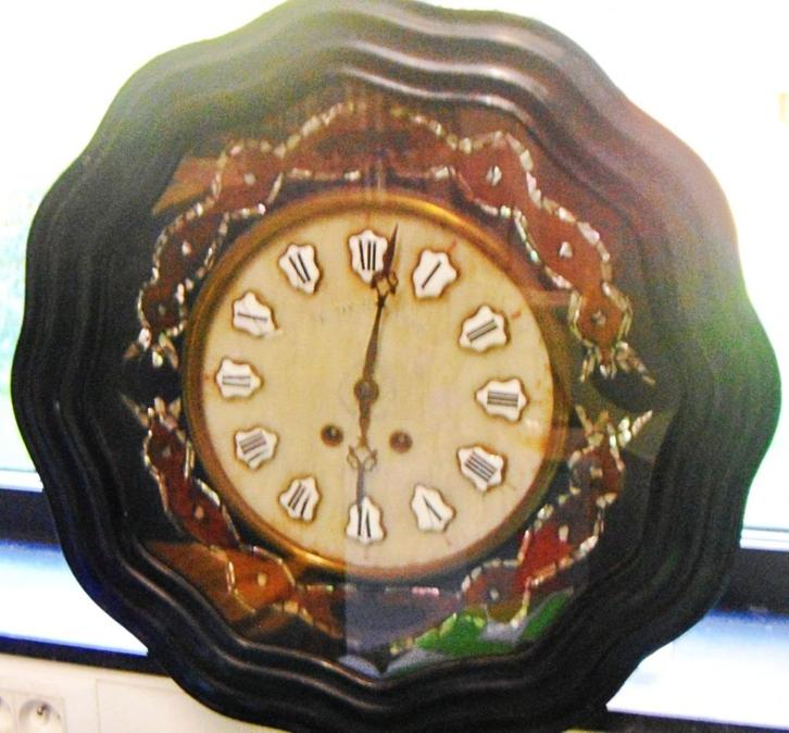 Horloge "Oeil-de-Boeuf" Napoléon III, nacre + marbre 1860-80, Antiek en Kunst, Antiek | Klokken, Ophalen