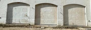 sectionaal garage poorten => nog 1 poort beschikbaar beschikbaar voor biedingen
