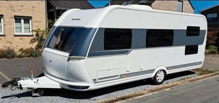 Hobby 545 KMF Deluxe 2016, Caravanes & Camping, Caravanes, Particulier, jusqu'à 6, 1250 - 1500 kg, Banquette en rond, Hobby, Lit transversal