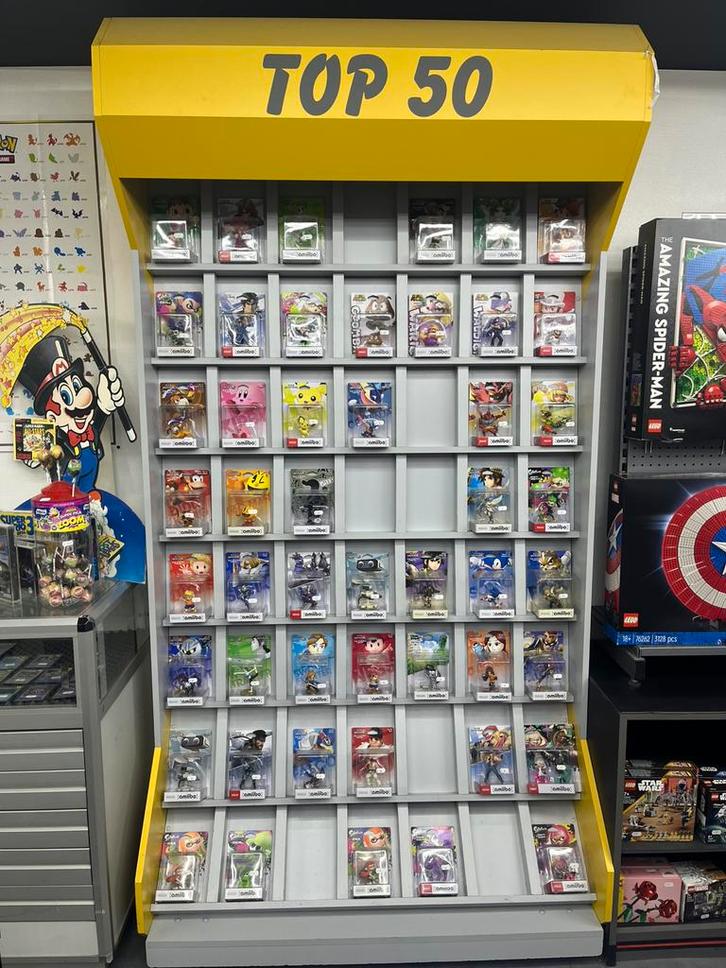 Winkelinrichting / verzamelkast, Huis en Inrichting, Kasten | Wandmeubels, Gebruikt, Ophalen