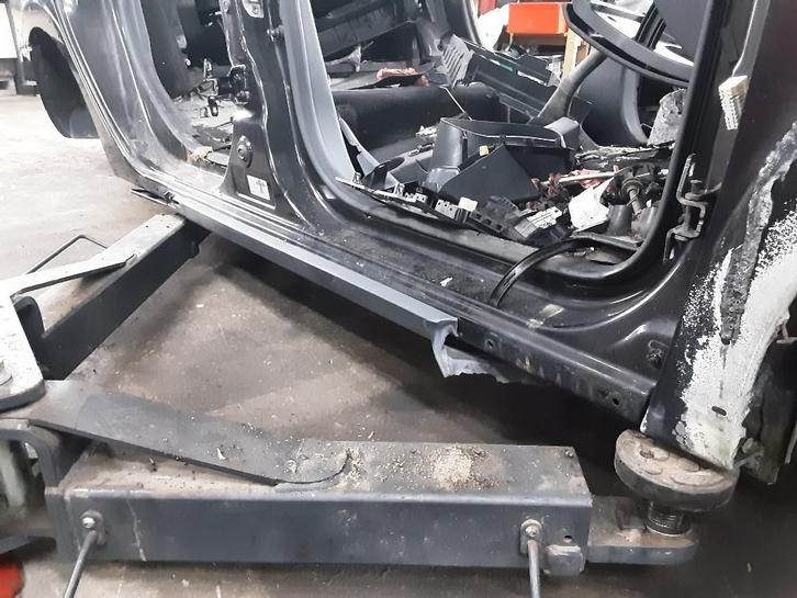 DORPEL RECHTS Dacia Logan MCV II / Sandero Wagon (7S), Auto-onderdelen, Overige Auto-onderdelen, Dacia, Gebruikt