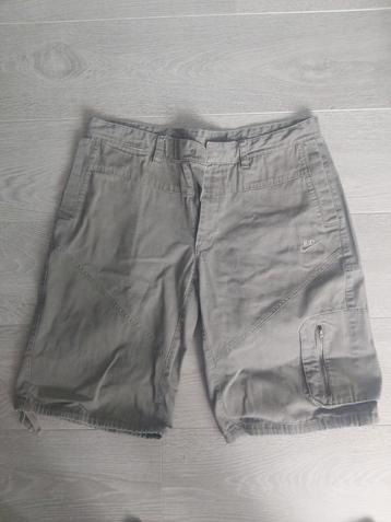 Nike - short - maat xl beschikbaar voor biedingen