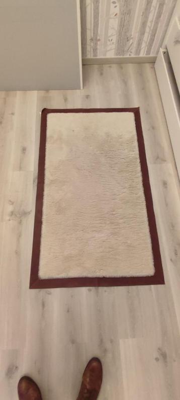 UGG tapijt 100% wol beschikbaar voor biedingen