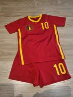 Voetbaltenue shirt en short maat 116/122, Enlèvement ou Envoi