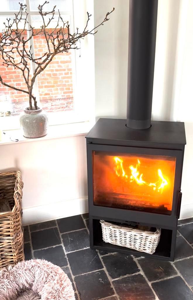 Ensemble complet de poêle à bois, prêt à installer !, Maison & Meubles, Cheminées, Comme neuf, Enlèvement