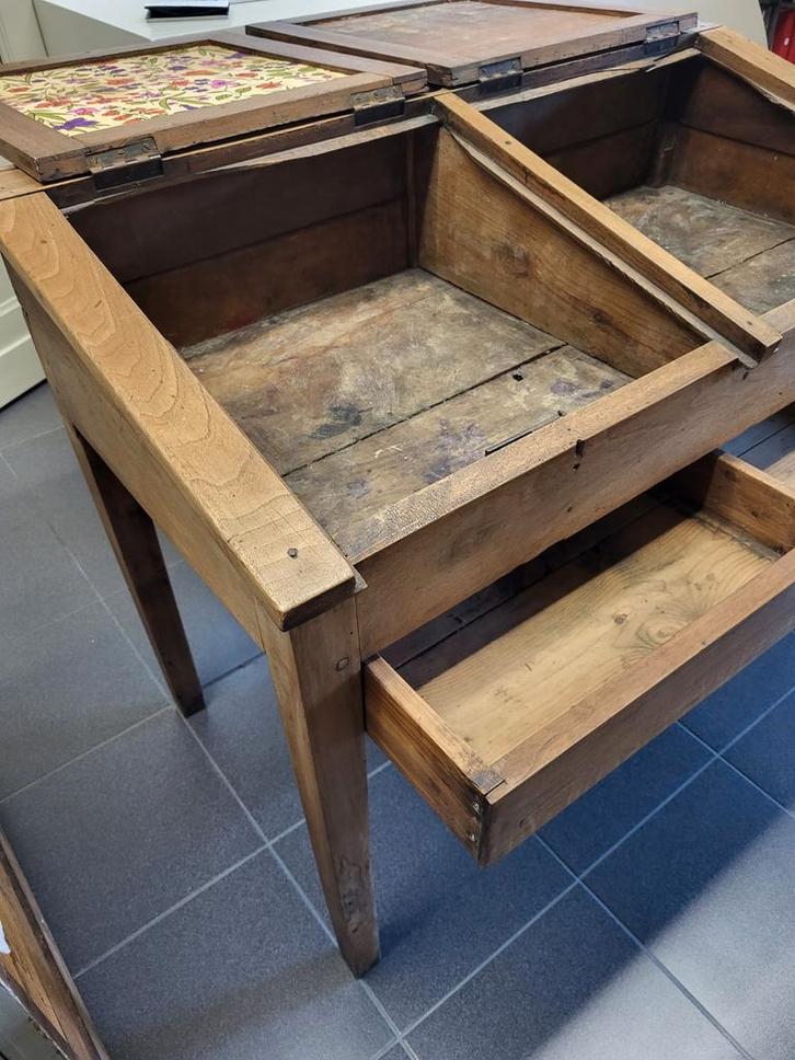Oud antiek bureau, Antiquités & Art, Antiquités | Meubles | Tables, Enlèvement