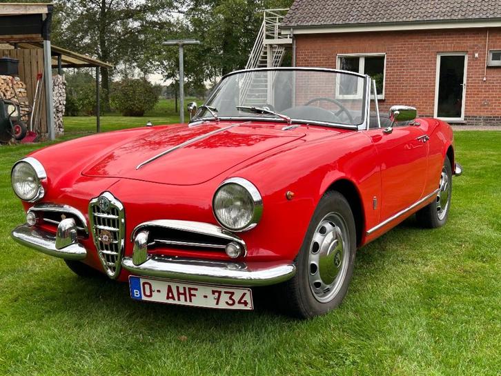 Alfa Romeo Giuletta spider, Auto's, Alfa Romeo, Particulier, Giulietta, Benzine, Cabriolet, 2 deurs, Handgeschakeld, Rood, Zwart