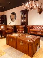 Stoere Vintage Koffer Chesterfield leer cognac tafel zetel