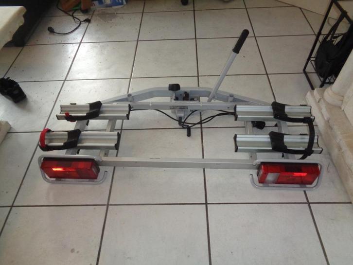 MFT fietsendrager voor op trekhaak max 2 E-bikes, Auto diversen, Fietsendragers, Zo goed als nieuw, Trekhaakdrager, 2 fietsen