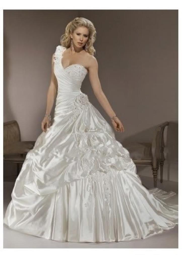 Gypsy trouwjurk maat 34 36 38, Kleding | Dames, Trouwkleding en Trouwaccessoires, Nieuw, Trouwjurk, Ophalen of Verzenden