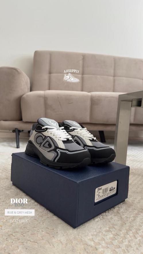 Dior B30 | Grey & Blue Mesh | 42, Kleding | Heren, Schoenen, Ophalen