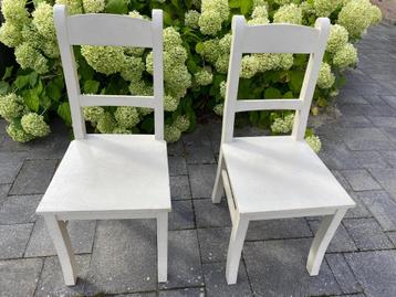 2 Chaises en bois à peindre beschikbaar voor biedingen