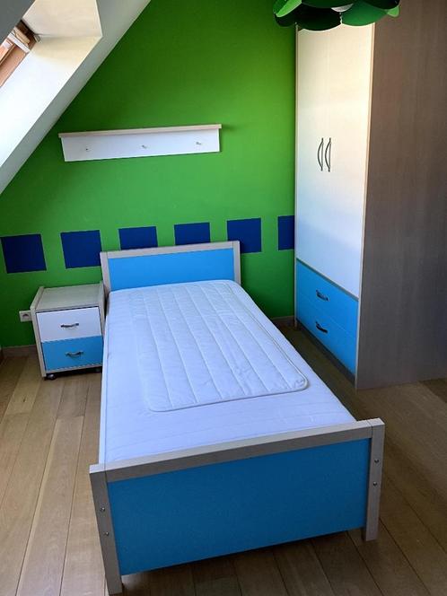 Meegroeikamer Linea Troy (blauw met wit) - EXTRA FOTO'S, Kinderen en Baby's, Kinderkamer | Complete kinderkamers, Zo goed als nieuw