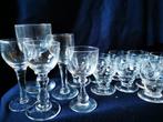 série de petits verres (le plus haut fait 9 cm), Ophalen
