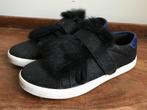 Essentiel zwarte sneakers bont kobalt blauw mt 37, Zwart, Ophalen of Verzenden, Zo goed als nieuw, Sneakers